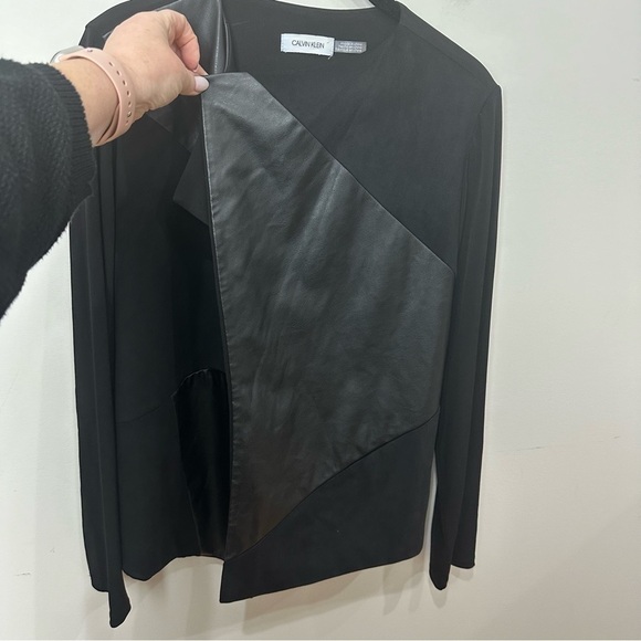 Calvin Klein Open Front Draped Faux Leather Suede Lightweight Jacket Black - Picture 3 of 7